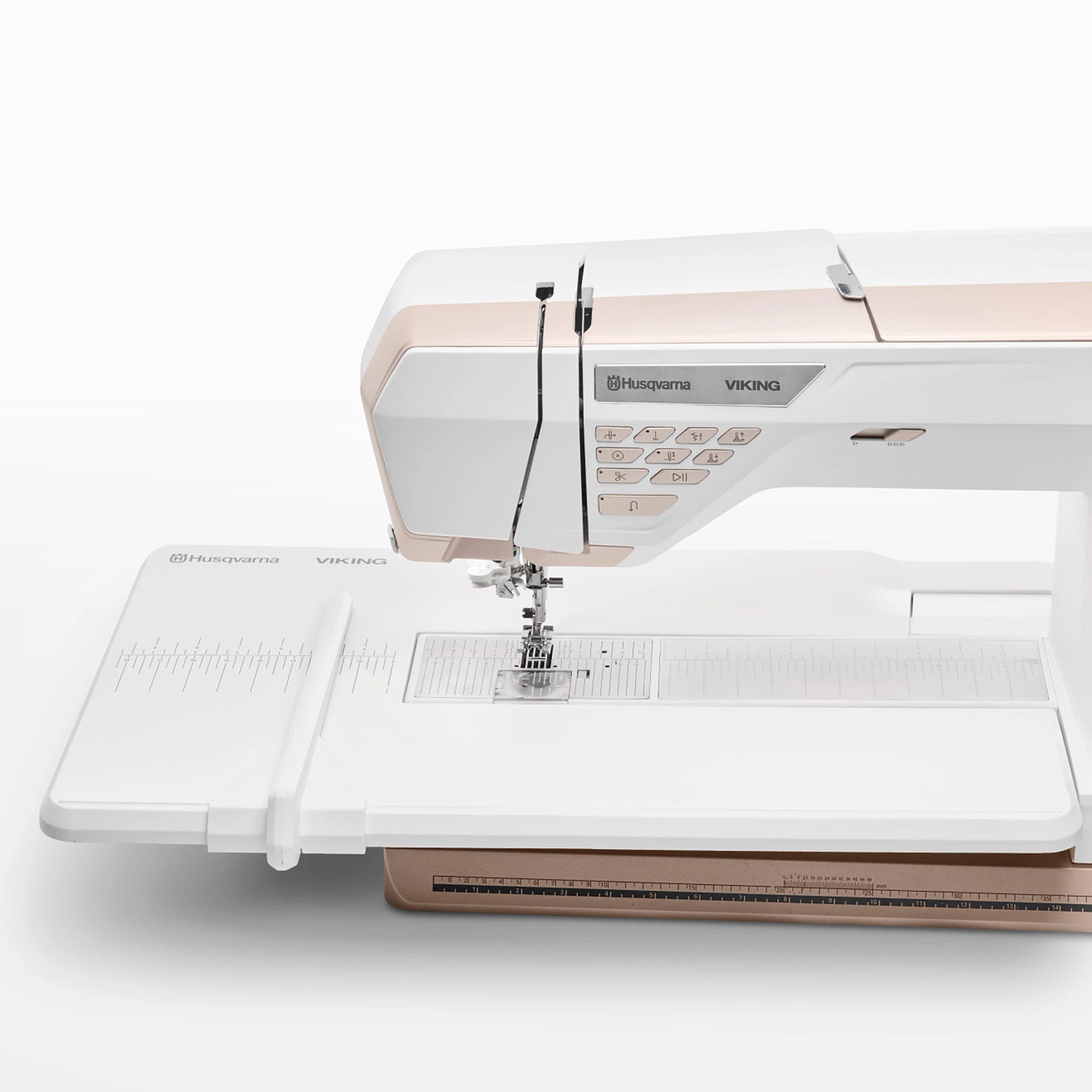 Extension Table With Adjustable Guide (Epic 3) | Husqvarna® Viking®