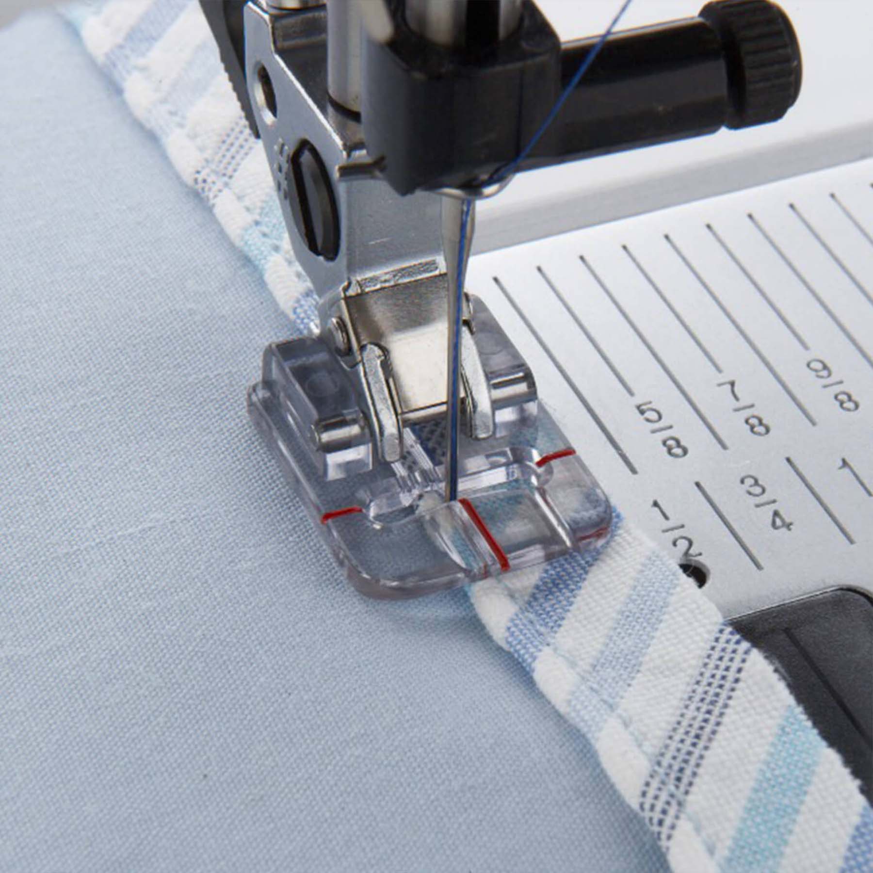 フィーページ Narrow Piping Foot | PFAFF®