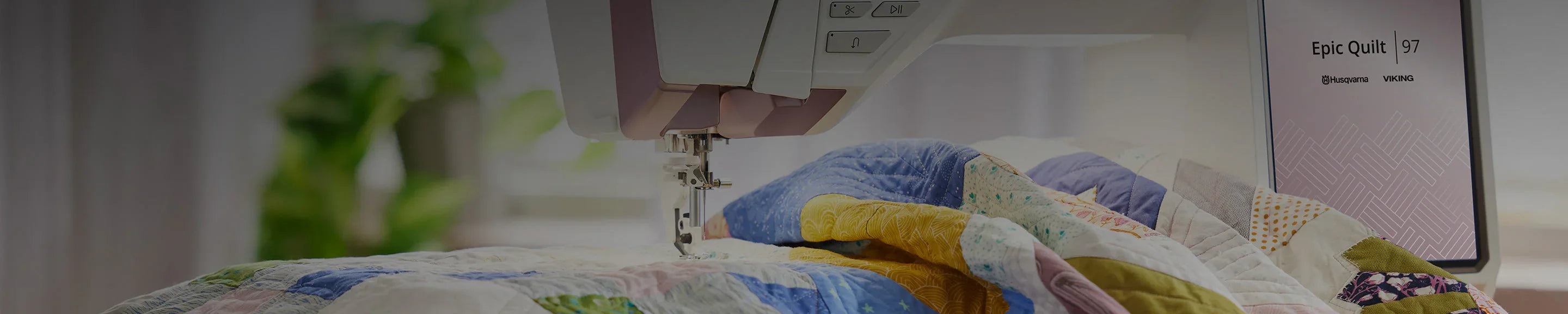 Machines with deLuxe™ STITCH SYSTEM | Husqvarna® Viking®