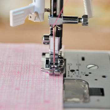 Patchwork 7285Q Sewing & Quilting Machine | SINGER®