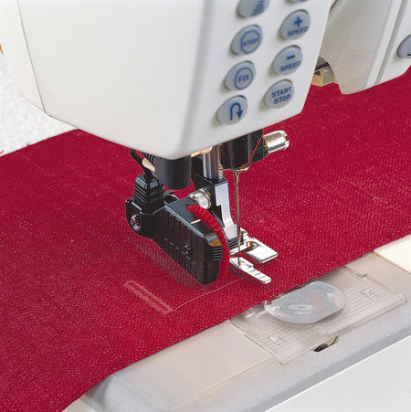 HUSQVARNA® VIKING® Sensor One-Step Buttonhole Foot (8) -- Product Image