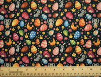 Estampado digital de conejito de Pascua y huevos sobre tela de algodón 100 % negra