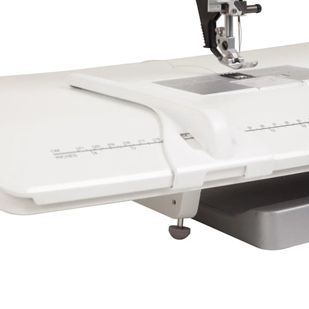 PFAFF® Table à rallonge avec guide réglable -- Image du produit