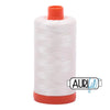 2026 Chalk Aurifil Algodón 50wt Bobina grande||color:2026 Chalk