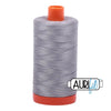 2606 Grey Mist Aurifil Algodón 50wt Bobina grande||color:2606 Grey Mist