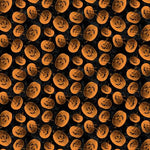 Calabazas de Halloween de color naranja sobre fondo negro