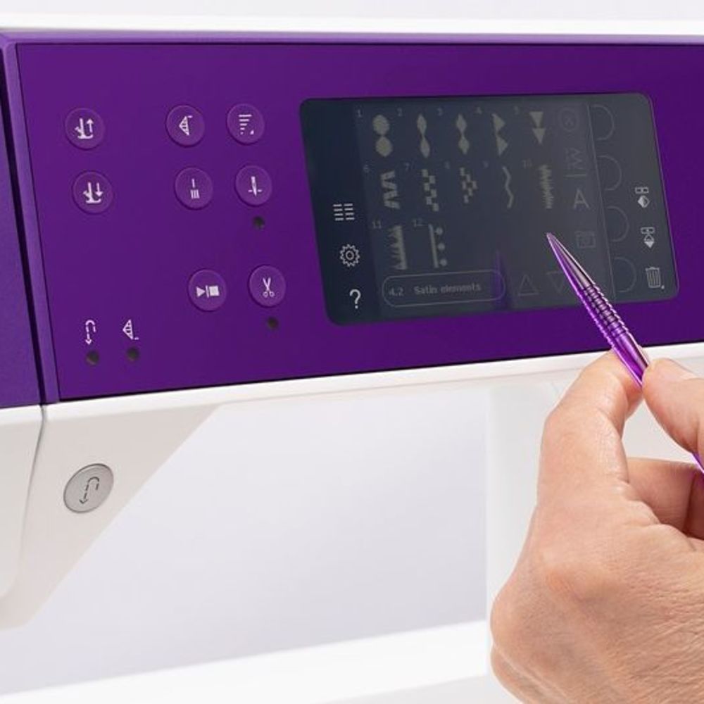 expression™ 710 Purple Sewing Machine | PFAFF®