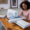 Máquina de coser y bordar HUSQVARNA® VIKING® DESIGNER SAPPHIRE™ 85