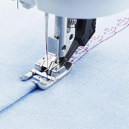 PFAFF® Pied bi-niveau à bord droit pour système IDT™ -- Image du produit