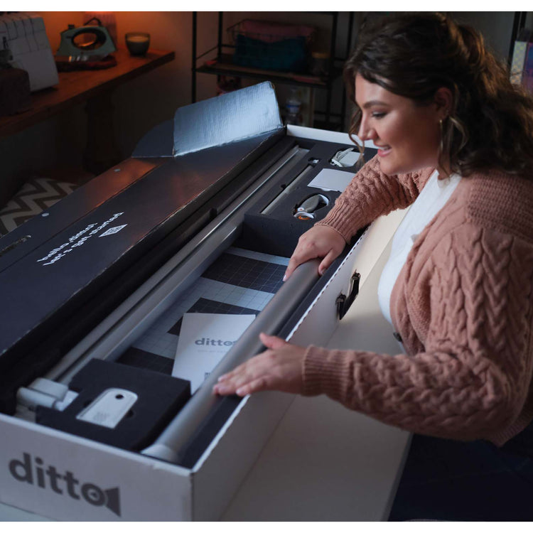 Ditto Pattern System Ditto Pattern Projector | SINGER®