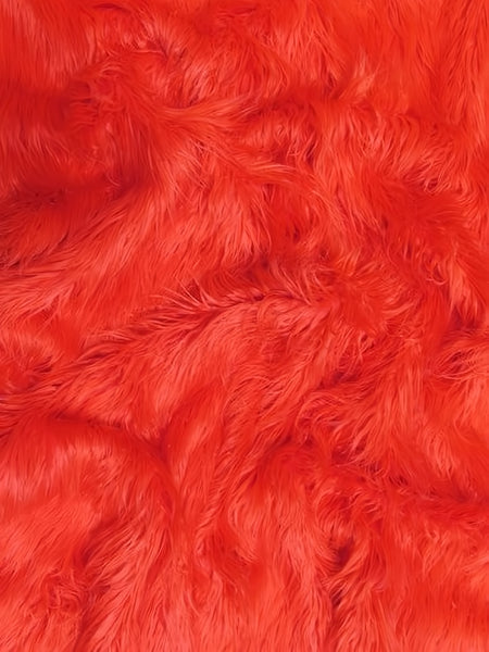 Tejido de piel sintética mongola rizada, de pelo largo y color rojo liso / Se vende por yardas