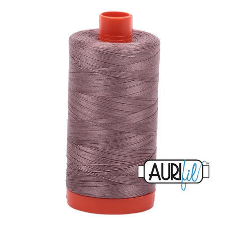 6731 Tiramisú Aurifil Algodón 50wt Bobina grande||color:6731 Tiramisú
