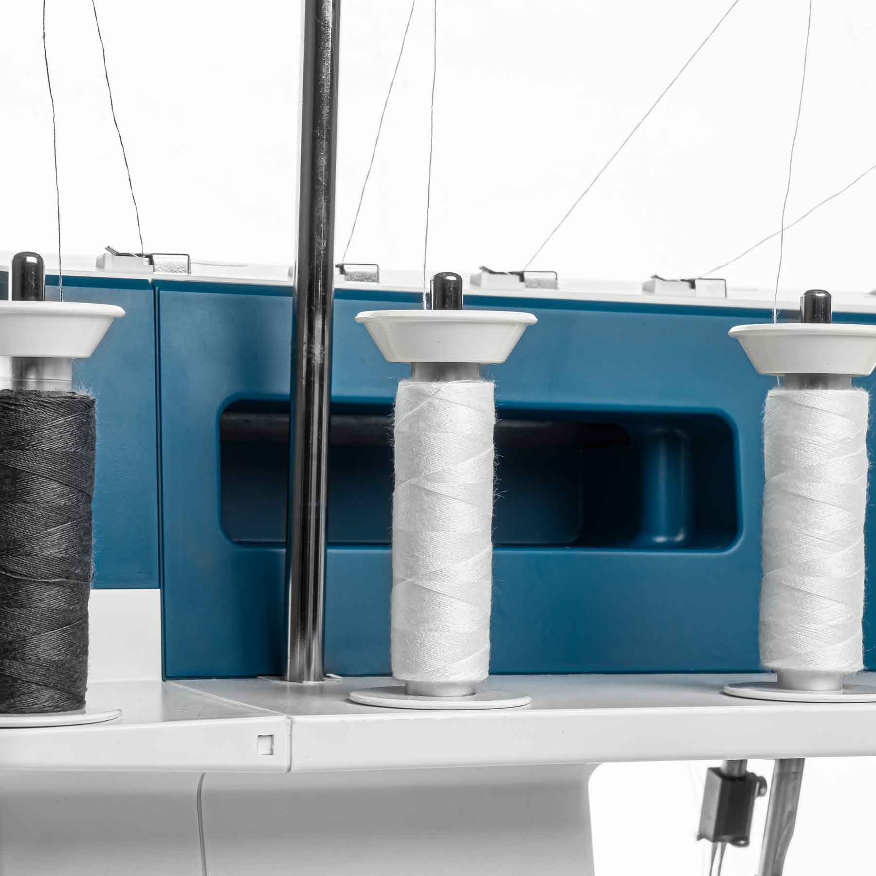 admire™ 1000 Overlock Machine | PFAFF®