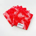 6 «fat quarters» — 3 estampados, 2 de cada uno: «Red Nature Silhouette», 100 % algodón, precortados