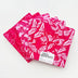 6 «fat quarters» — 3 estampados, 2 de cada: mariposas rosas, 100 % algodón, precortados