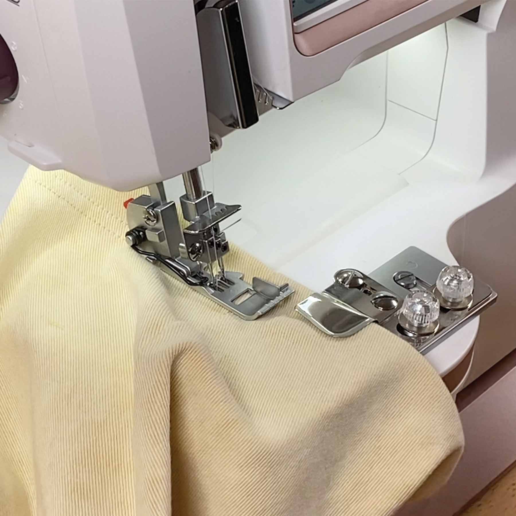 Coverstitch Hemmer | Husqvarna® Viking®