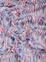 Tela de piel sintética «Alaska Rainbow» de pelo largo con motivos de animales en rosa, blanco y azul / Se vende por yardas