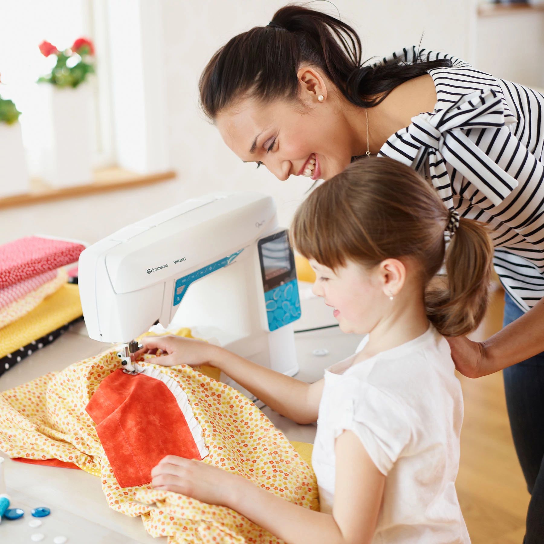 Refurbished OPAL™ 670 Sewing Machine | Husqvarna® Viking®