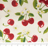 Stitch & Sparkle, 100 % poliéster, charmeuse de 57" de ancho, cerezas y blanco, se vende por yardas