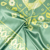 Stitch & Sparkle, 100 % poliéster, charmeuse de 57" de ancho, estampado Shibori de rombos — verde, se vende por yardas
