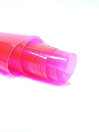 Tela de vinilo plástico tintada de color rosa (calibre 12) / Se vende por metros