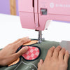 Máquina de coser SINGER® « Heavy Duty 4411 » en color rosa