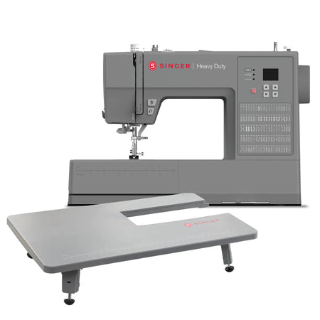 Lote compuesto por la máquina de coser computarizada SINGER® Heavy Duty 6600C y una mesa de extensión