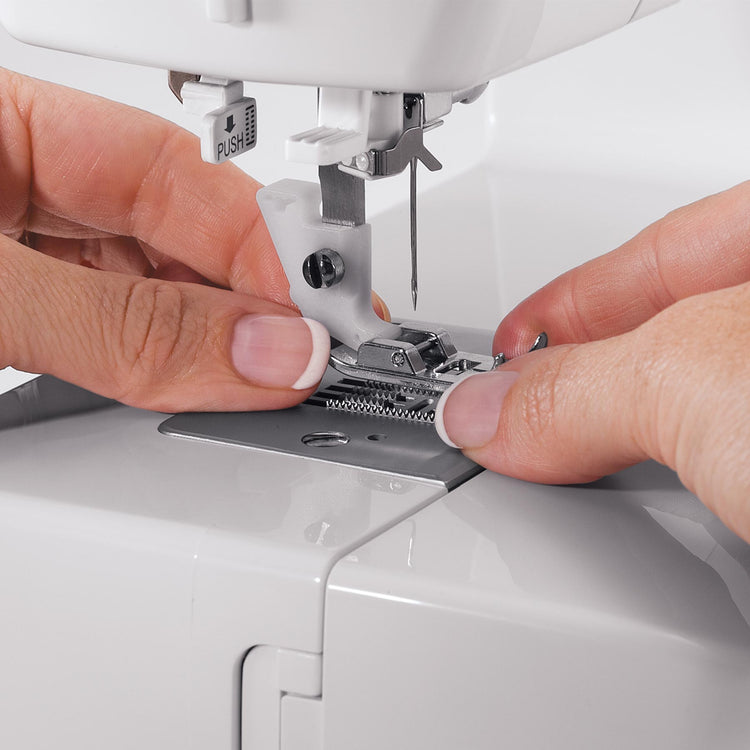 SINGER® Simple™ 3221 Sewing Machine