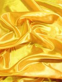 Tejido de satén liso, de peso medio y brillante / Amarillo