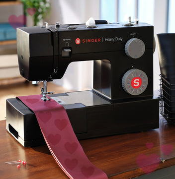 SINGER® C7220 Sewing Machine with Extension Table | SINGER®