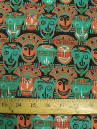 Tela de poliéster y algodón multicolor verde con motivos de máscaras culturales africanas