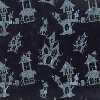 Casas encantadas de Halloween en gris batik sobre tela Tonga negra