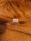 Tela de piel sintética mongola de pelo largo en color lavanda / Se vende por yardas