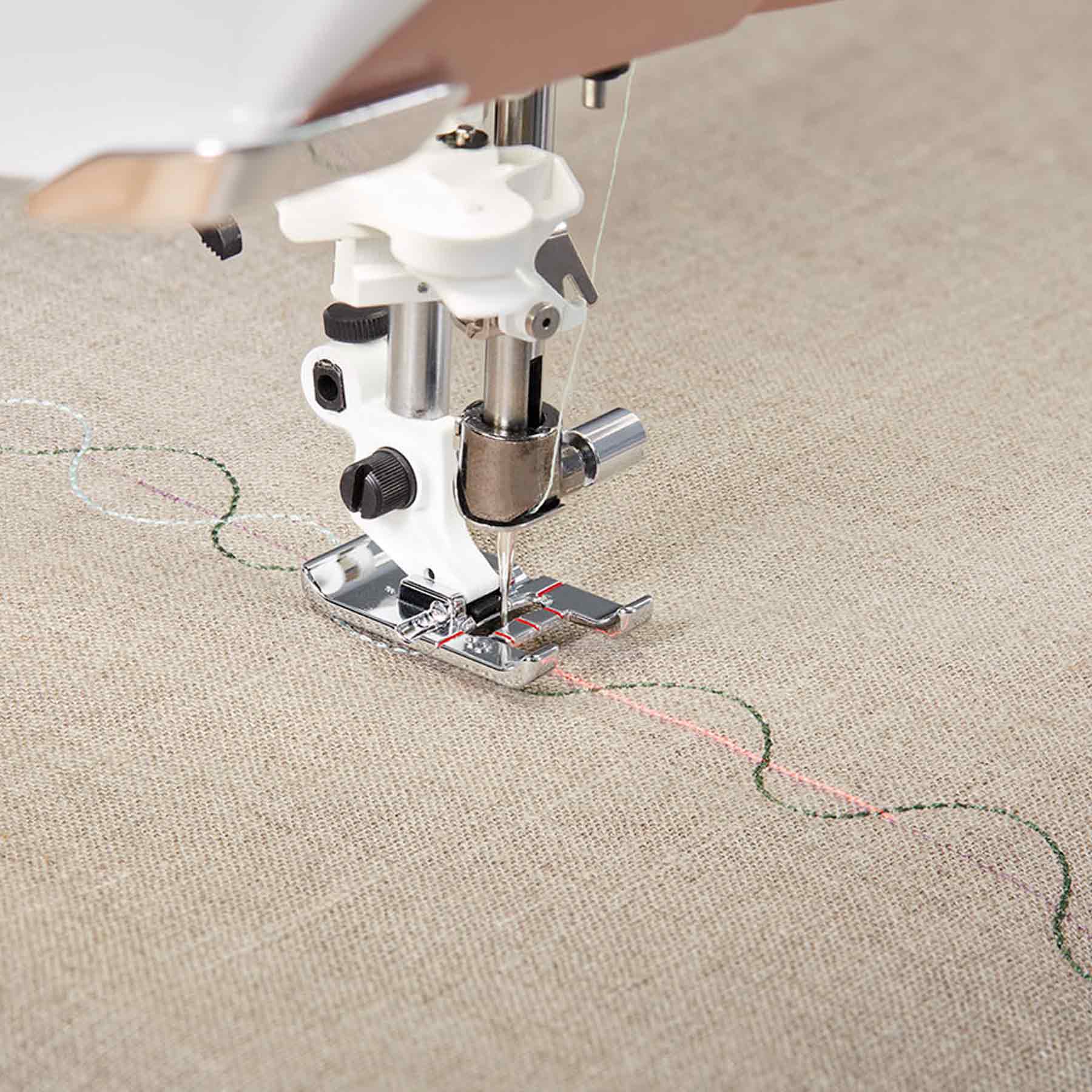 DESIGNER EPIC™ 2 Sewing & Embroidery | Husqvarna® Viking®