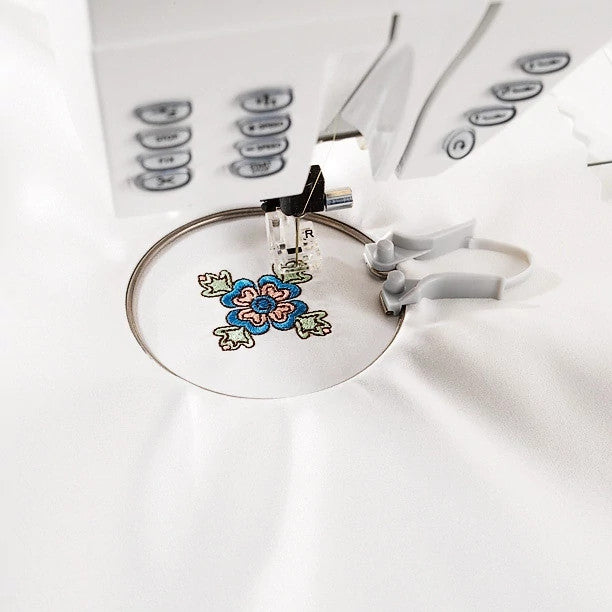 Mini Embroidery Spring Hoop (40 x 40mm) | Husqvarna® Viking®