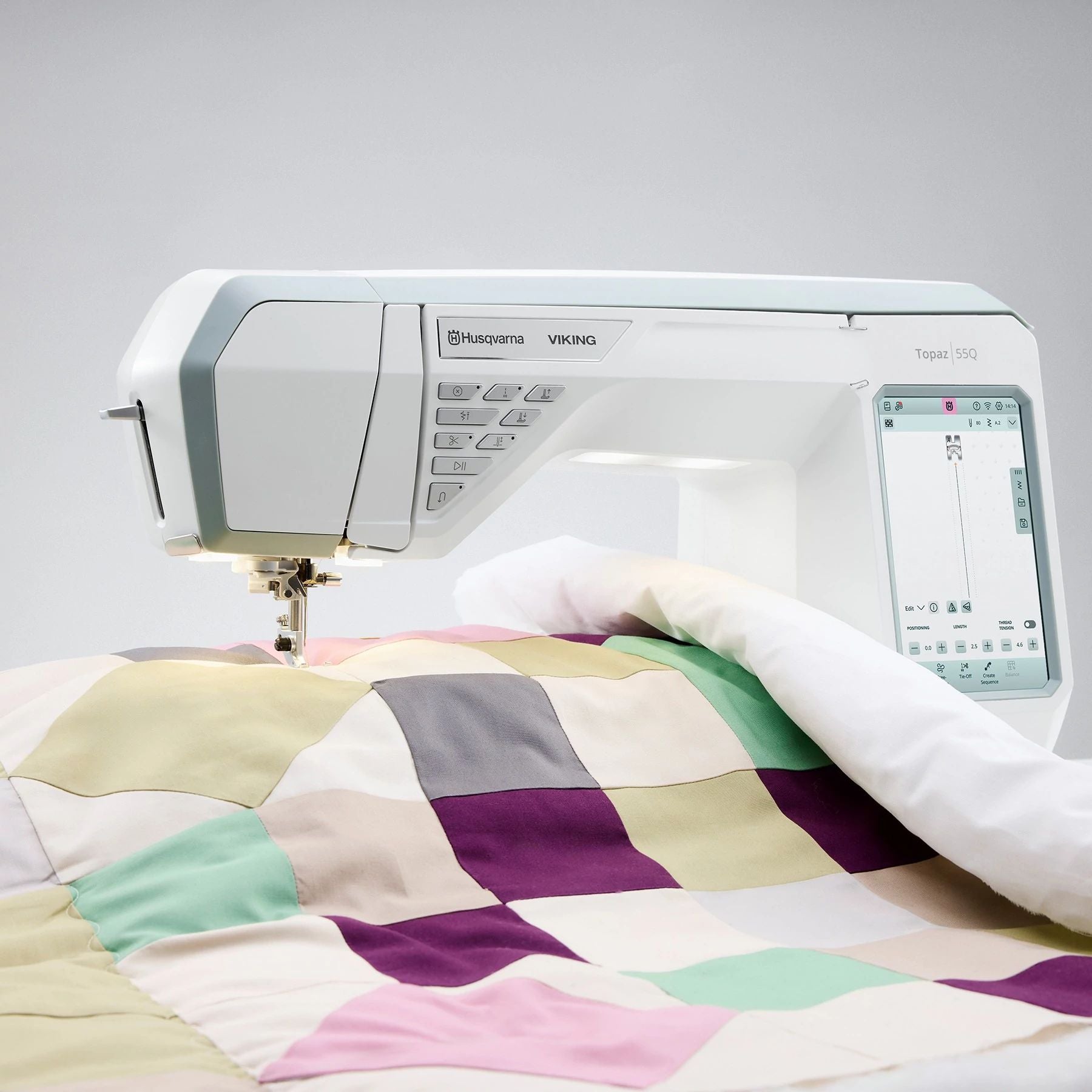 TOPAZ™ 55Q Sewing Machine | Husqvarna® Viking®