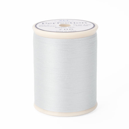 YLI Thread Perfection n.º 706 - El carrete «The Cottage»