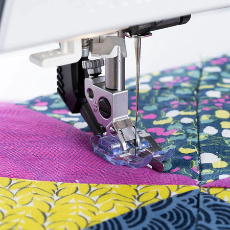 Pied PFAFF® Clear Stitch-in-Ditch pour le système IDT™ -- Image du produit