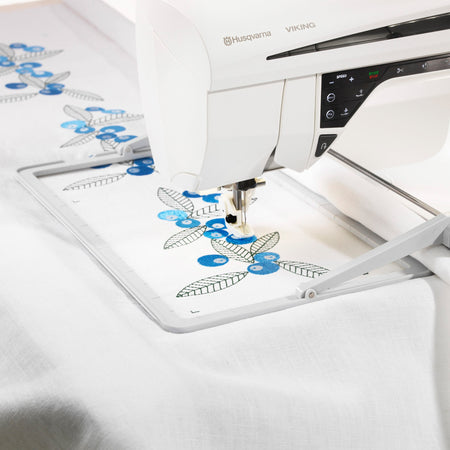 HUSQVARNA® VIKING® Mega Endless Embroidery Hoop 260 x 150 mm -- Imagen del producto