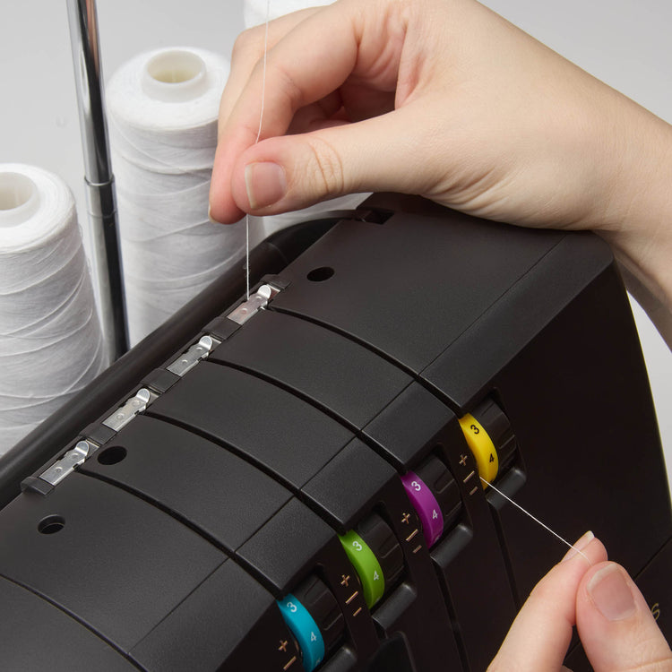 Serger SINGER® HD0500S Classic Negro