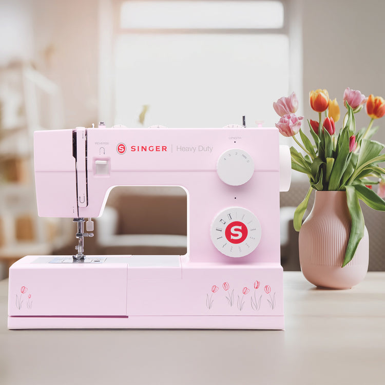 SINGER® Heavy Duty 4411 Tulip Sewing Machine - Limited Edition -- Imagen del producto