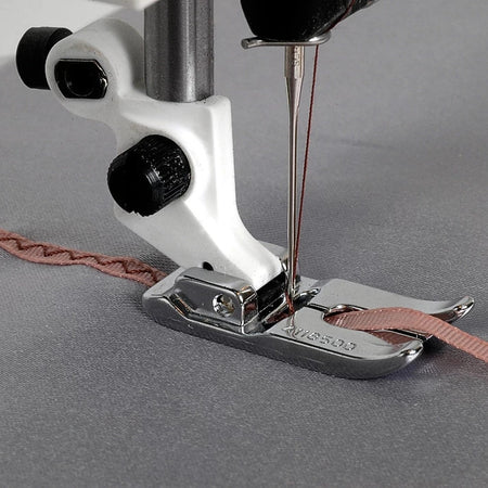 Pie para trenzado HUSQVARNA® VIKING® -- Imagen del producto